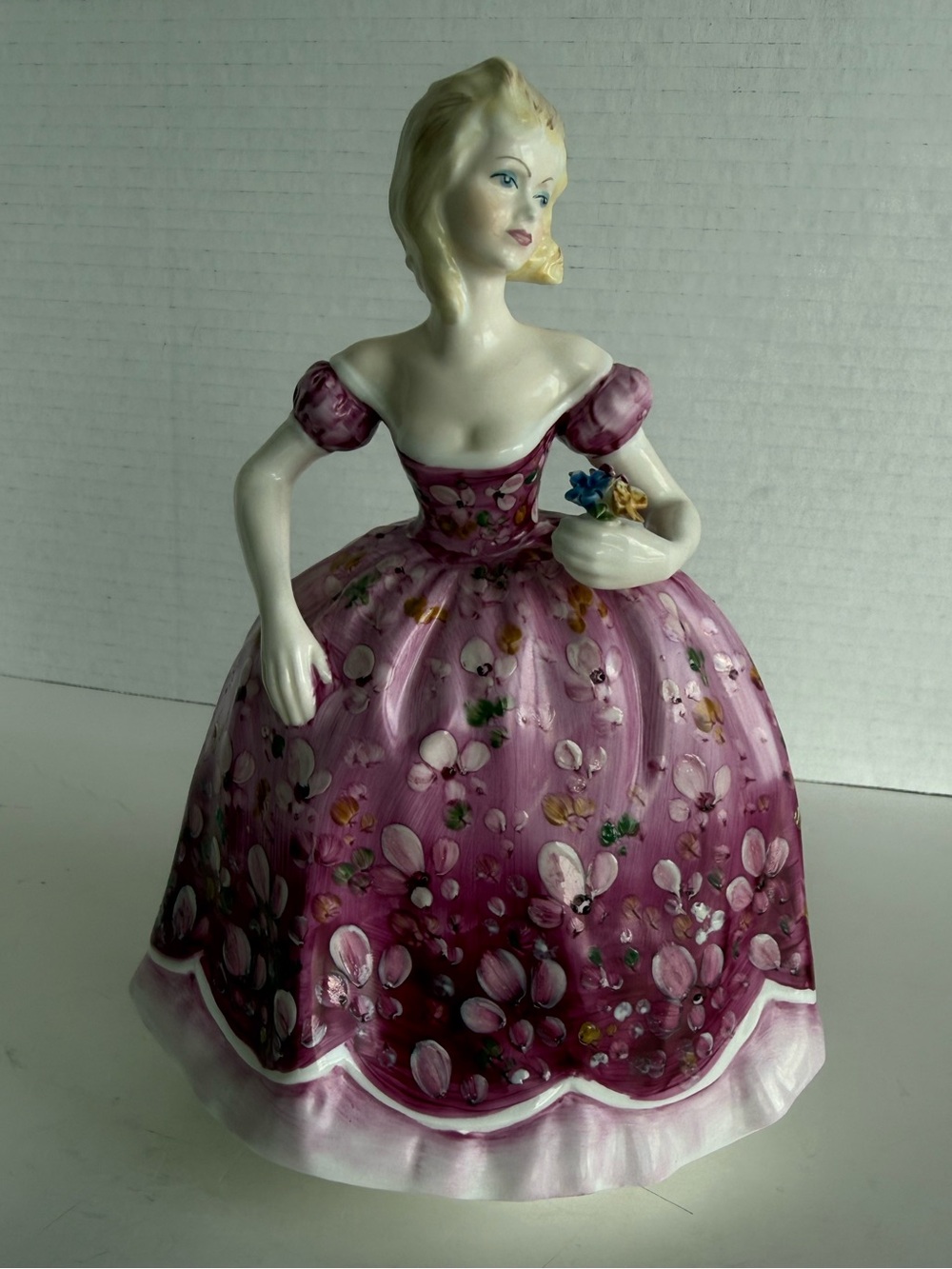 Vtg Coalport Rosemary Porcelain Figurine Ladies of Fashion Pink Dress Antique